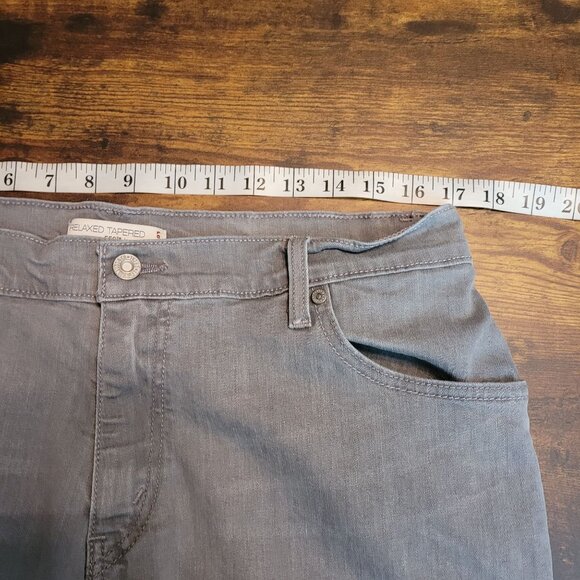 Levi's Jean Shorts Size 14 Relaxed 550 Cut Off Raw Hem High Rise Gray Stretch - Picture 6 of 11